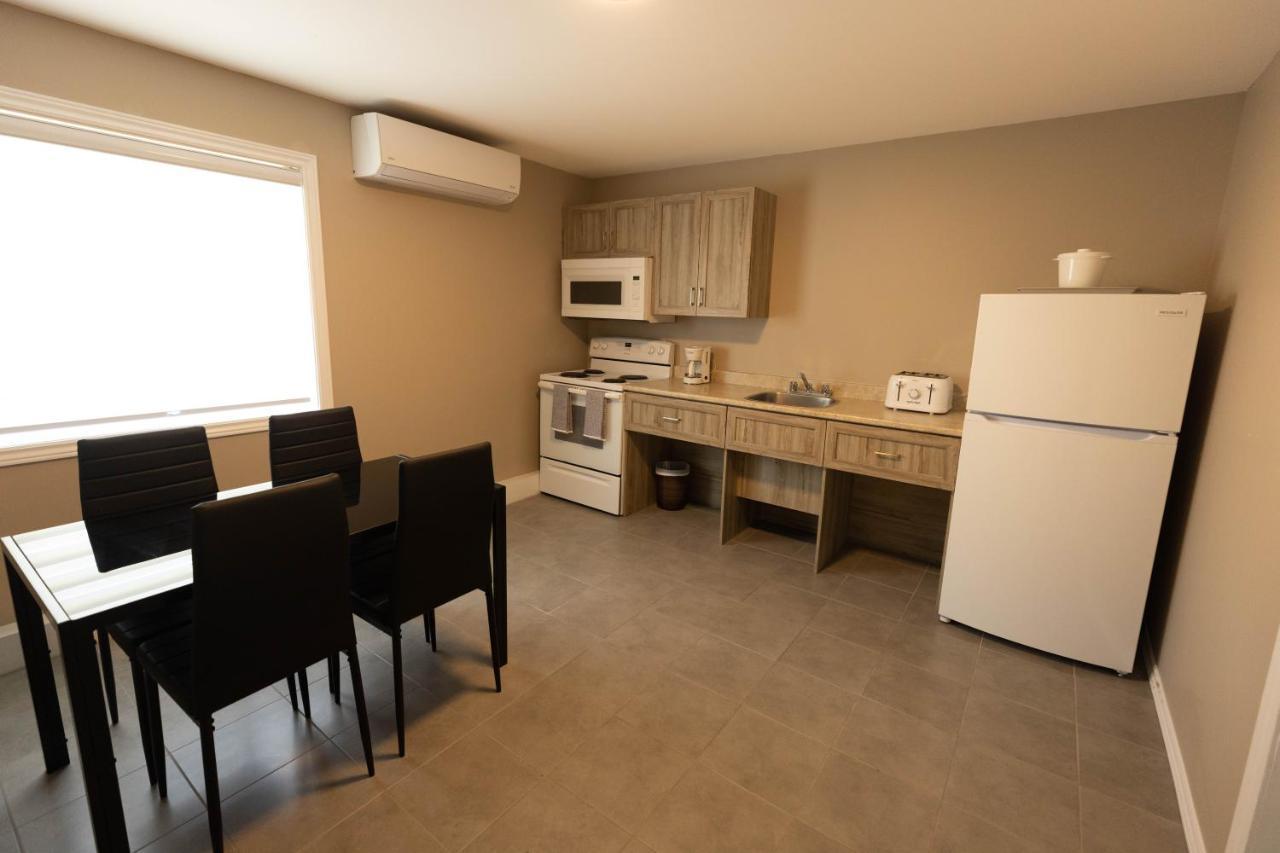 Motel 7 Inn & Suites Beresford Екстериор снимка