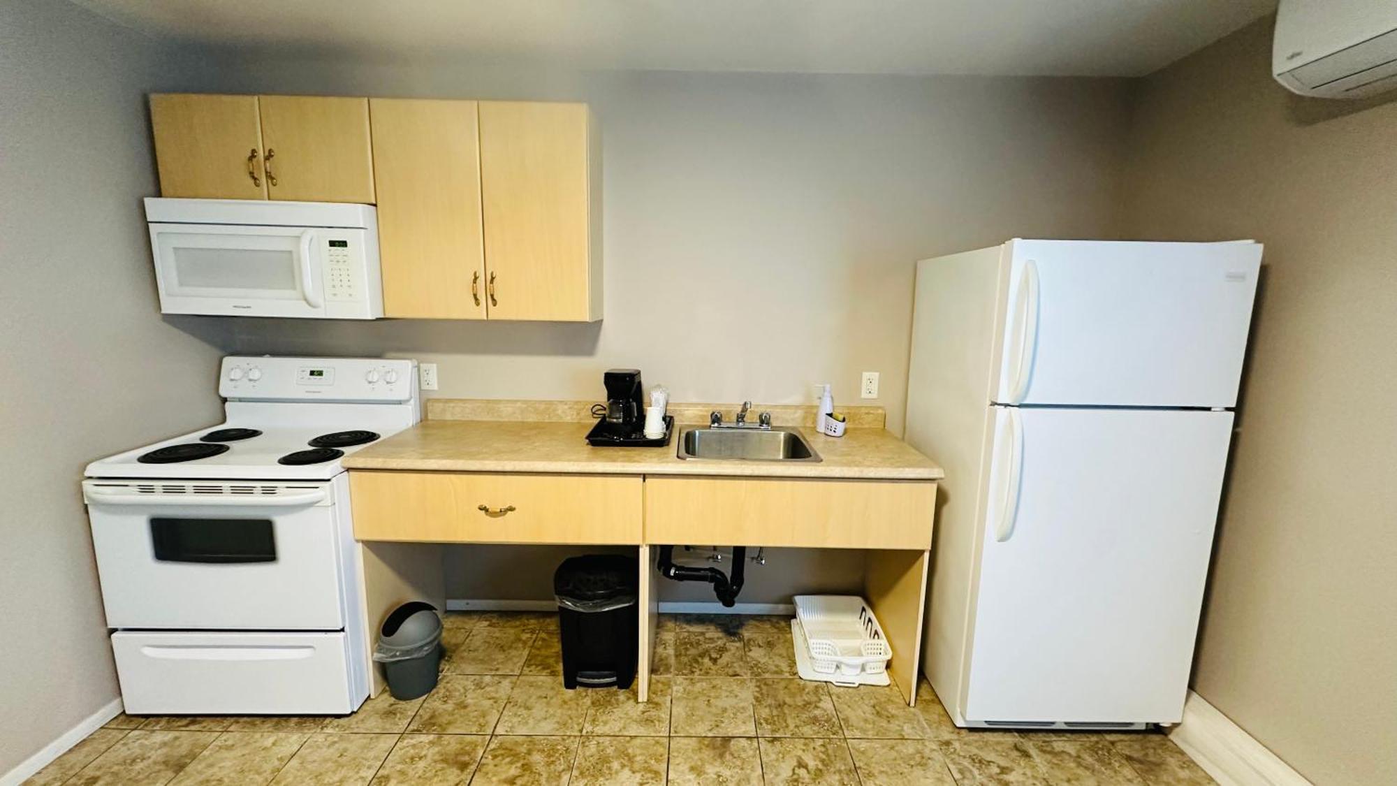 Motel 7 Inn & Suites Beresford Екстериор снимка