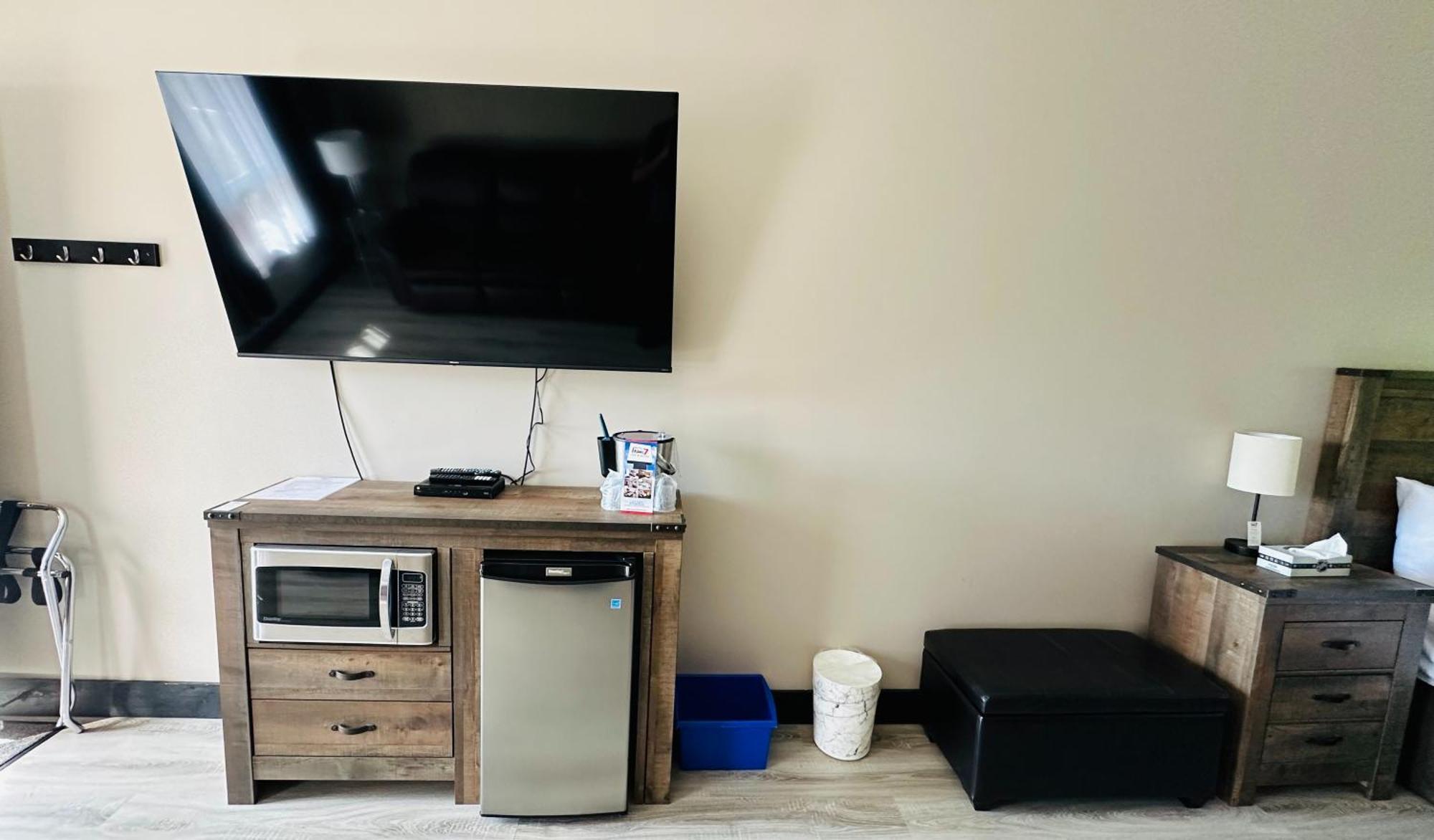 Motel 7 Inn & Suites Beresford Екстериор снимка