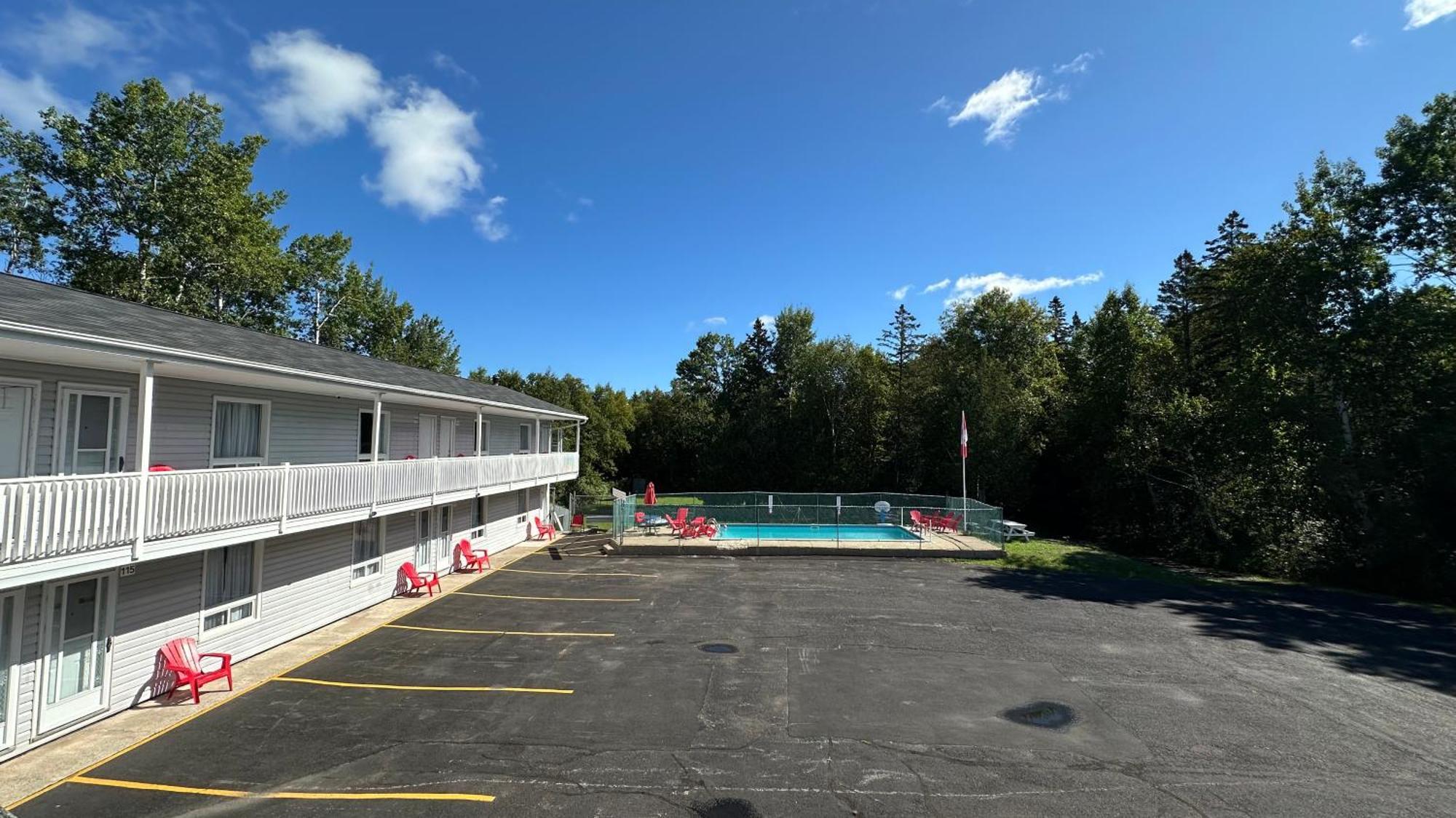 Motel 7 Inn & Suites Beresford Екстериор снимка